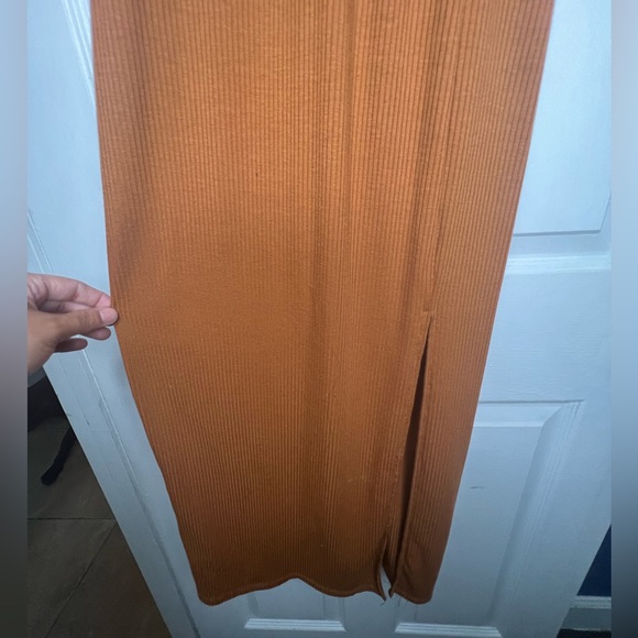 Racerback Midi Bodycon dress with slit - Picture 4 of 5